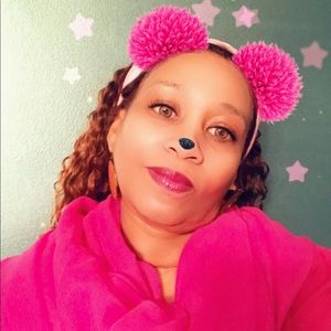 Meet your Posher, Yvonne